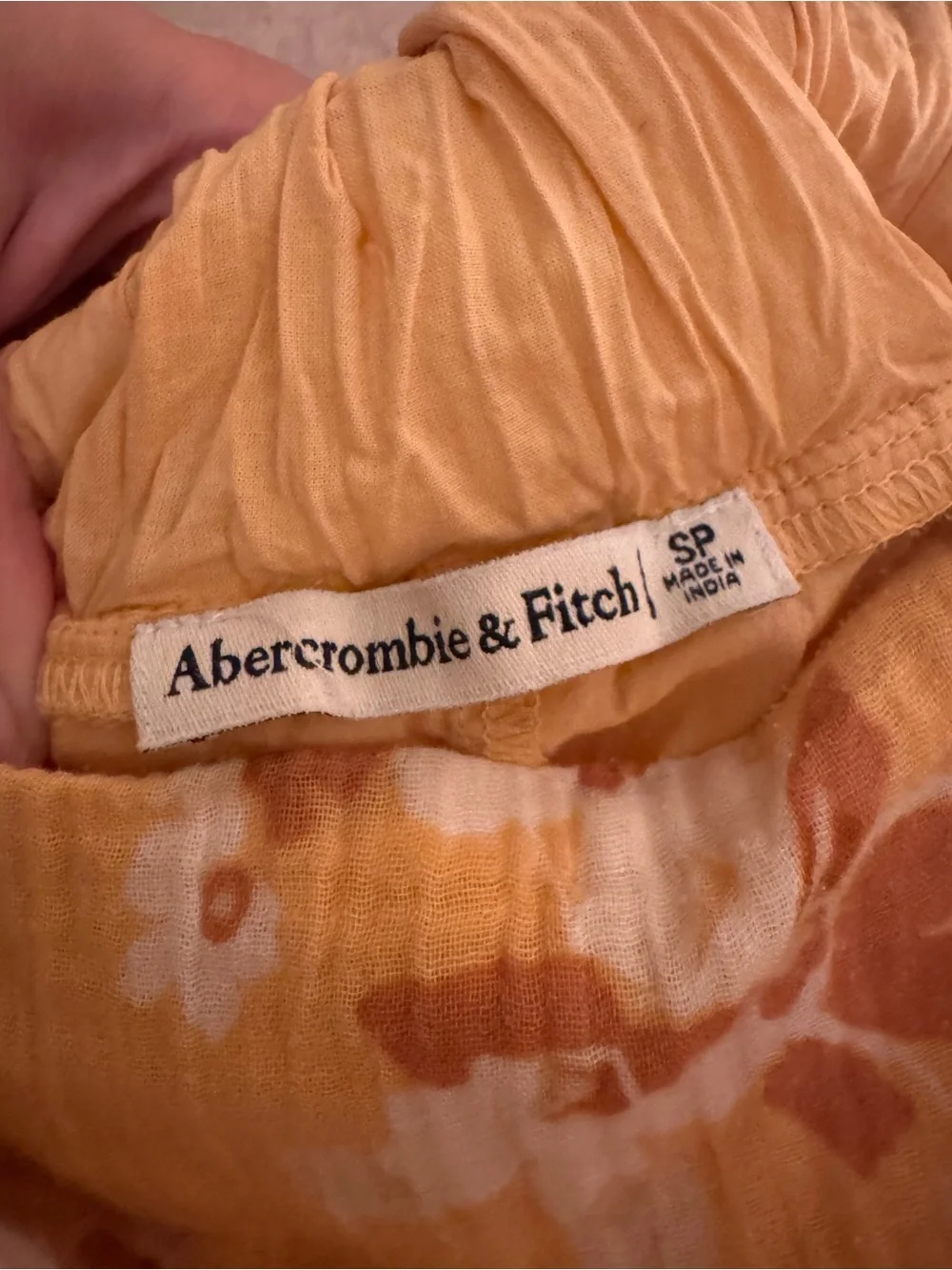 Abercrombie & Fitch sunny yellow